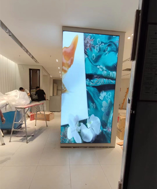 山南商场门店转角LED显示屏