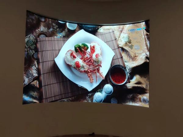 山南室内P2.5弧形LED屏